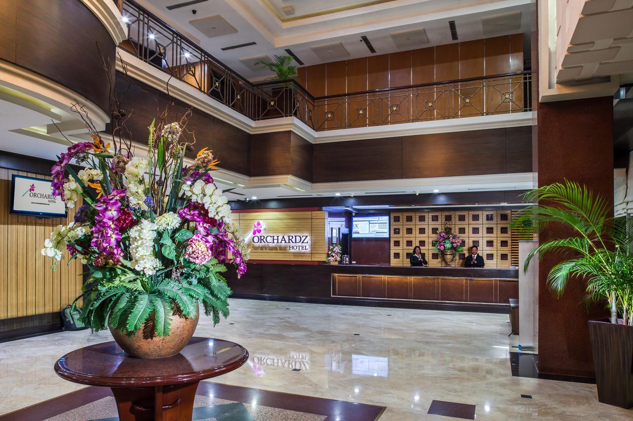 Orchardz Jayakarta Hotel Exterior photo